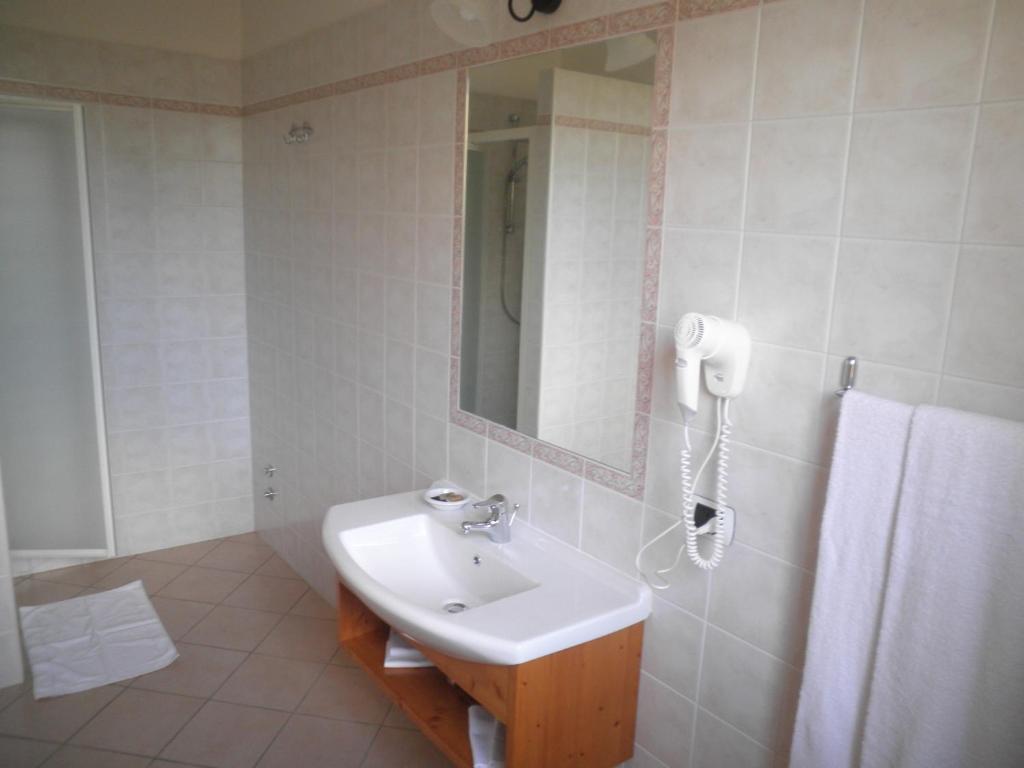 Agriturismo Mongiorgi "I Salici" Anzola dell'Emilia Room photo