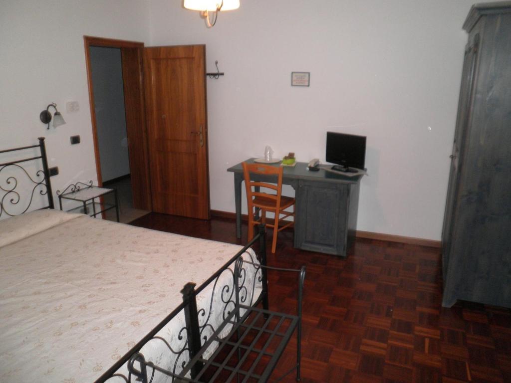 Agriturismo Mongiorgi "I Salici" Anzola dell'Emilia Room photo